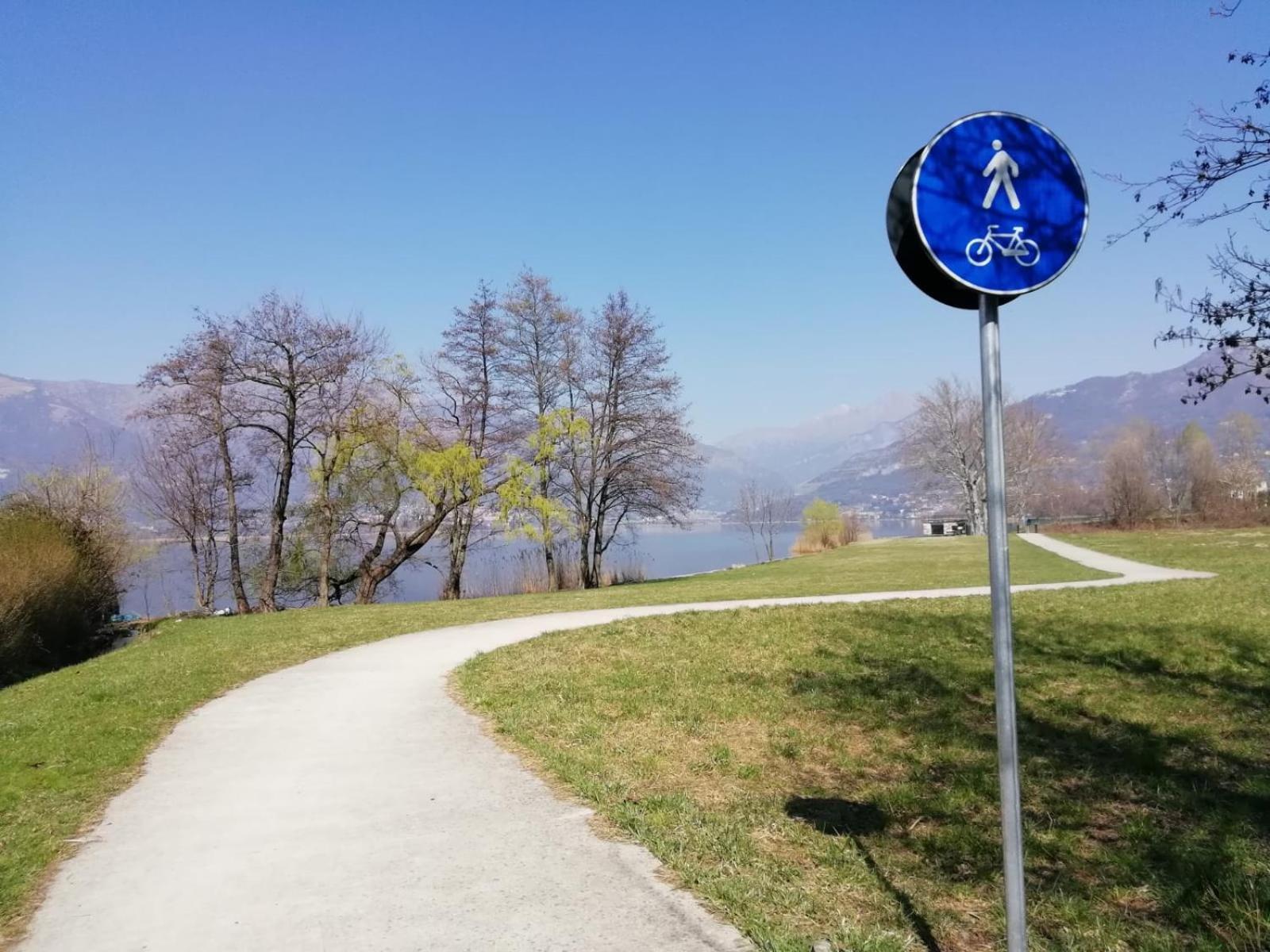 La Poesia Del Lago Oggiono Extérieur photo